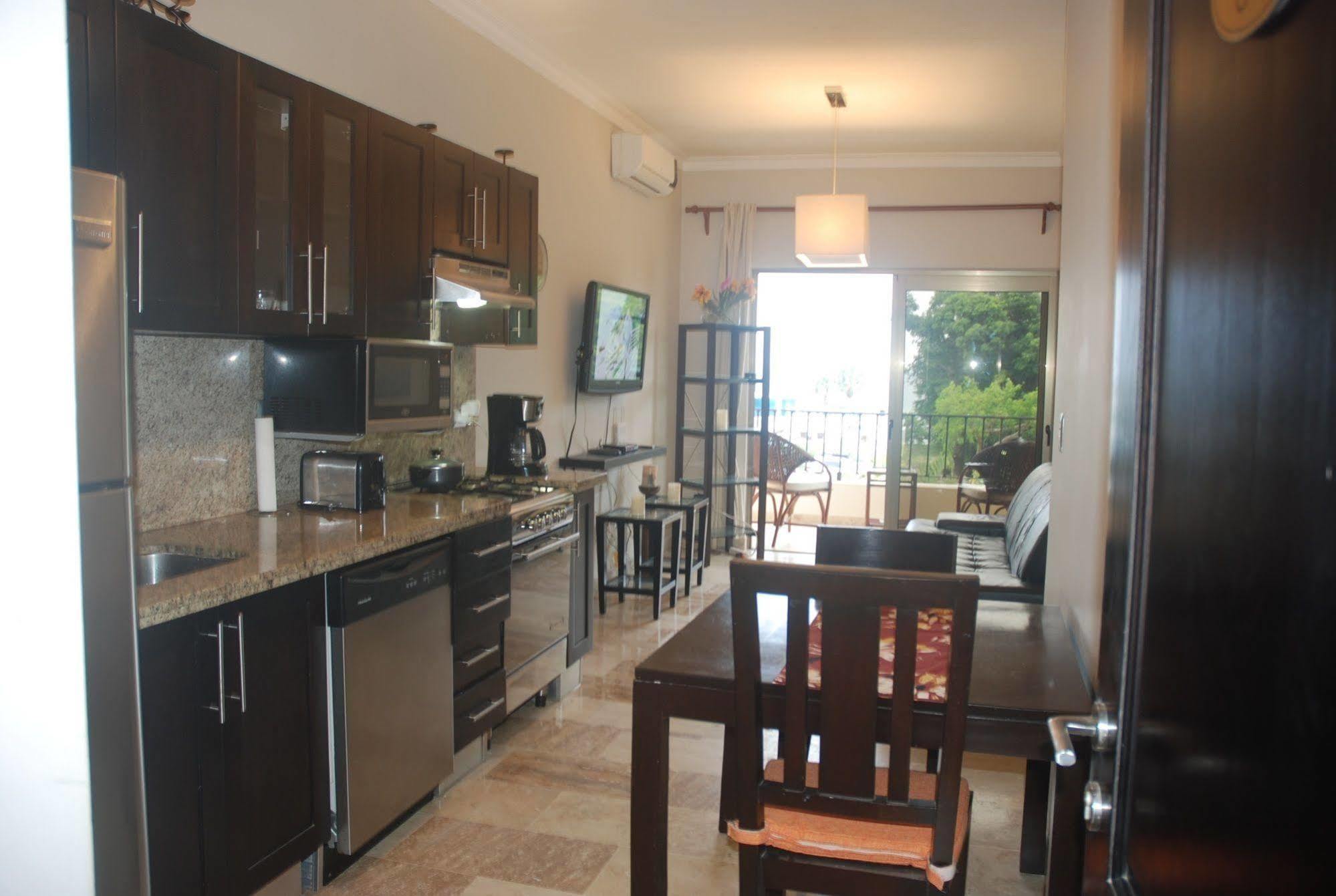 E&J Beach Condo Sosúa Εξωτερικό φωτογραφία